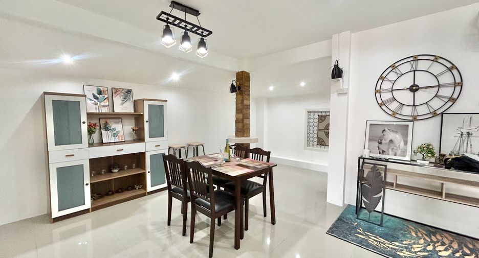 For rent and for sale 3 bedrooms house in East Pattaya, Pattaya