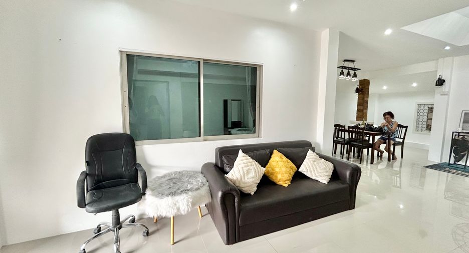For rent and for sale 3 bedrooms house in East Pattaya, Pattaya