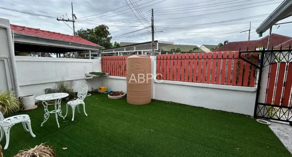 For rent and for sale 3 bedrooms house in Bang Lamung, Chonburi