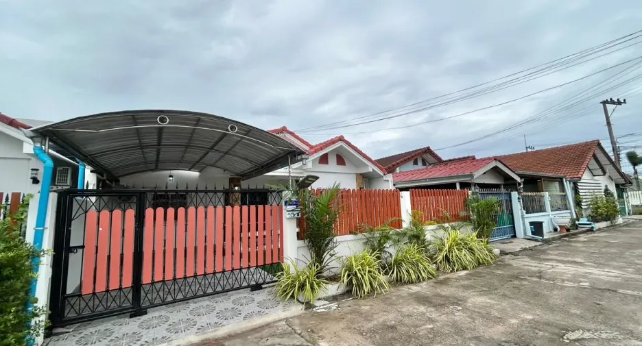 For rent and for sale 3 bedrooms house in Bang Lamung, Chonburi