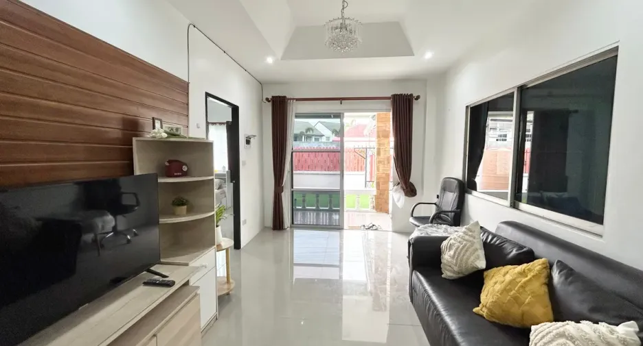 For rent and for sale 3 bedrooms house in Bang Lamung, Chonburi