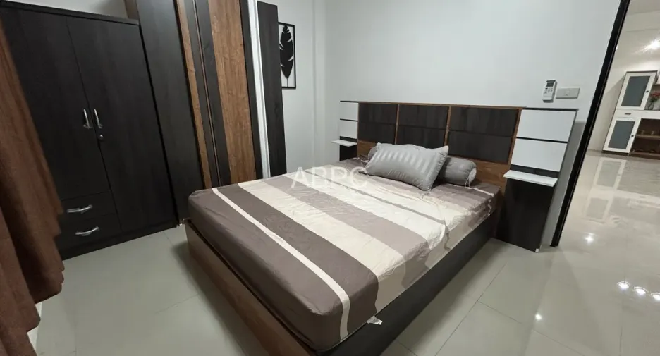 For rent and for sale 3 bedrooms house in Bang Lamung, Chonburi