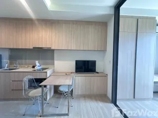 For rent studio condo in Phaya Thai, Bangkok