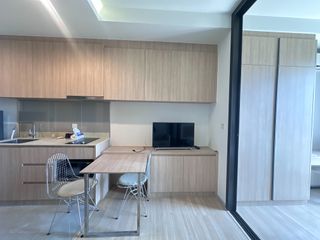 For rent studio condo in Phaya Thai, Bangkok