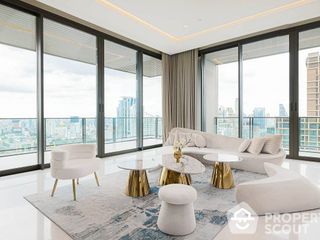 For rent そして for sale 4 Beds condo in Pathum Wan, Bangkok
