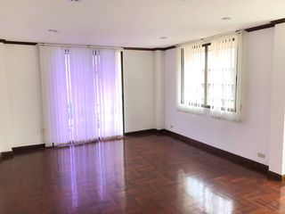 For rent 5 bed office in Huai Khwang, Bangkok