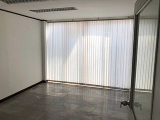 For rent 5 bed office in Huai Khwang, Bangkok