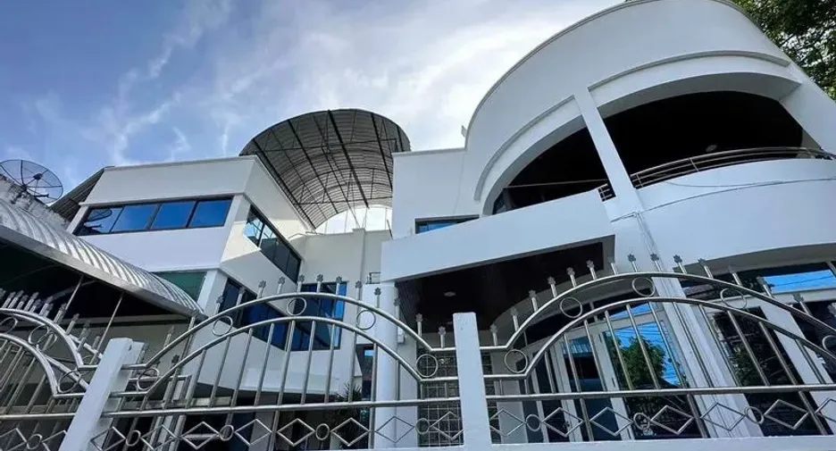 ขาย 5 ห้องนอน ออฟฟิศ ใน วังทองหลาง, กรุงเทพฯ