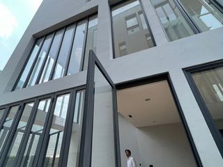 For sale 3 Beds office in Wang Thonglang, Bangkok
