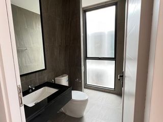 For sale 3 Beds office in Wang Thonglang, Bangkok