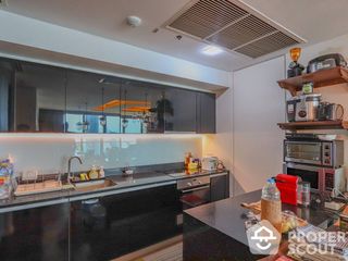 For sale 3 Beds condo in Khlong San, Bangkok