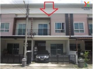 For sale 3 bed townhouse in Lam Luk Ka, Pathum Thani
