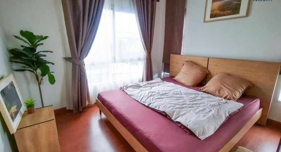 For sale 3 bed townhouse in Mueang Samut Sakhon, Samut Sakhon