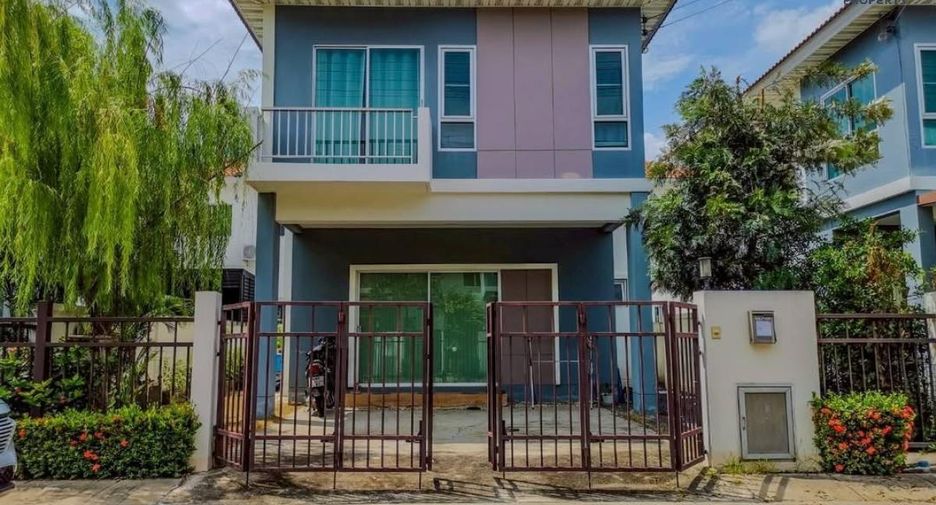 For sale 3 bed townhouse in Mueang Samut Sakhon, Samut Sakhon