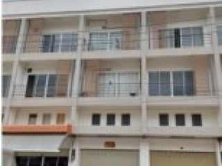For sale 3 bed townhouse in Khlong Luang, Pathum Thani