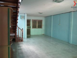 For sale 2 bed townhouse in Khlong Luang, Pathum Thani