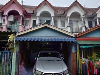 For sale 2 bed townhouse in Min Buri, Bangkok