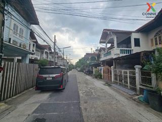 For sale 2 bed townhouse in Khan Na Yao, Bangkok