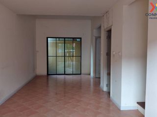 For sale 3 bed townhouse in Khlong Luang, Pathum Thani