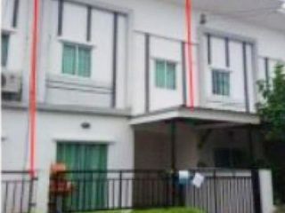 For sale 3 bed townhouse in Mueang Chachoengsao, Chachoengsao