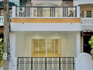 For sale 2 bed townhouse in Pak Kret, Nonthaburi