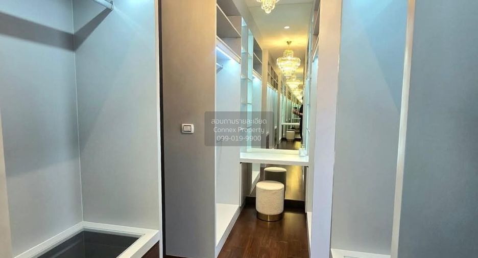 For sale 4 bedrooms house in Lat Krabang, Bangkok