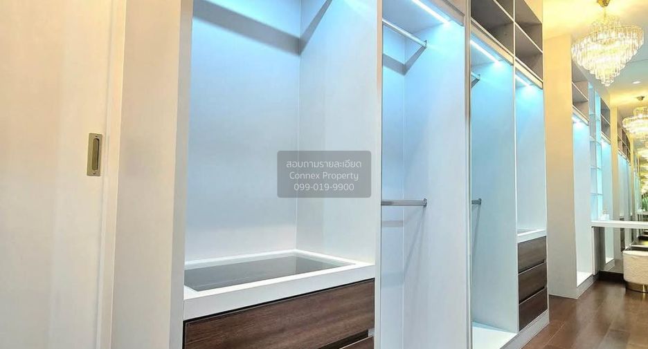 For sale 4 bedrooms house in Lat Krabang, Bangkok