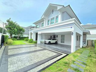 Casa en venta de 4 habitaciones en Lat Krabang, Bangkok