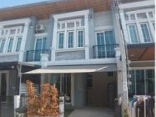 For sale 3 bed townhouse in Chom Thong, Bangkok