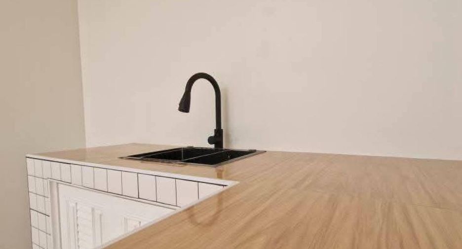 For sale 3 bed townhouse in Bang Bua Thong, Nonthaburi