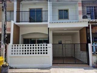 For sale 3 bed townhouse in Bang Bua Thong, Nonthaburi