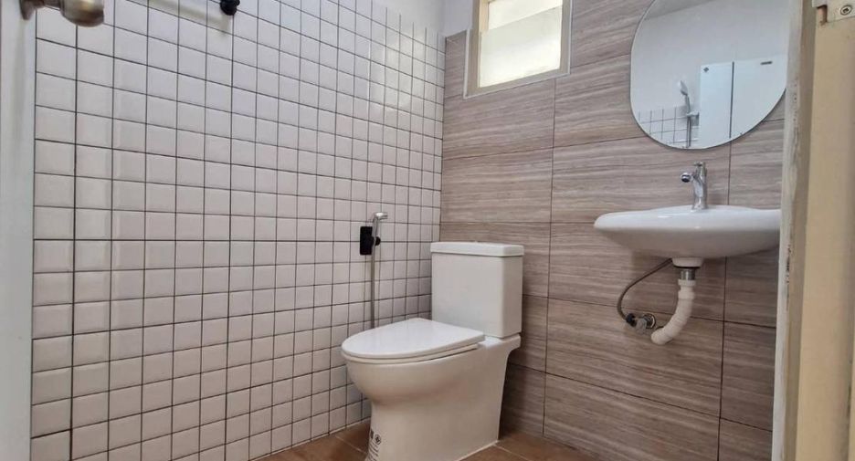 For sale 3 bed townhouse in Bang Bua Thong, Nonthaburi