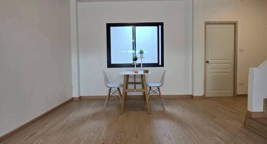 For sale 3 bed townhouse in Bang Bua Thong, Nonthaburi