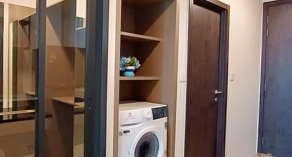 For rent 1 bed condo in Huai Khwang, Bangkok