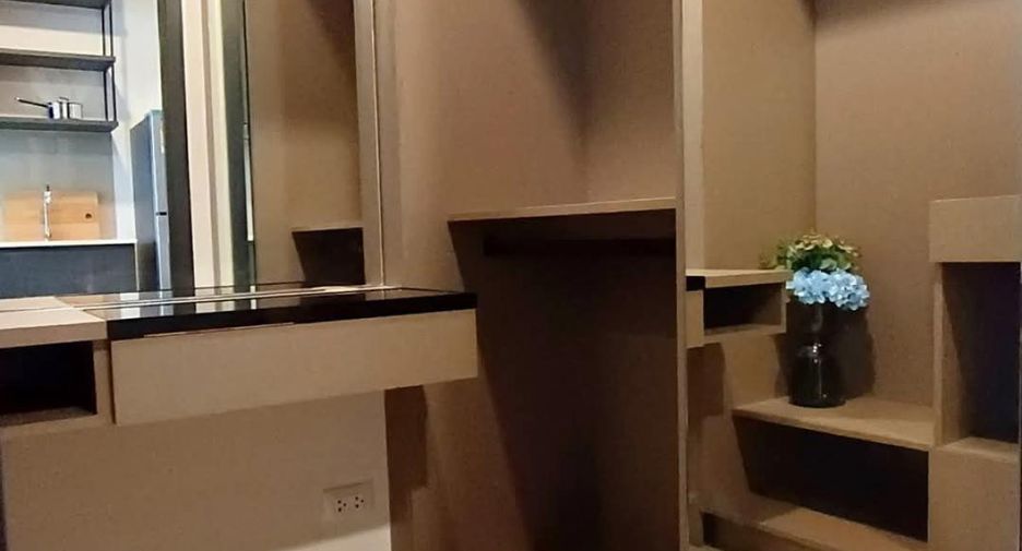 For rent 1 bed condo in Huai Khwang, Bangkok