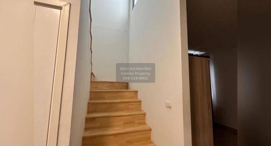 For rent 3 bedrooms townhouse in Bang Phli, Samut Prakan