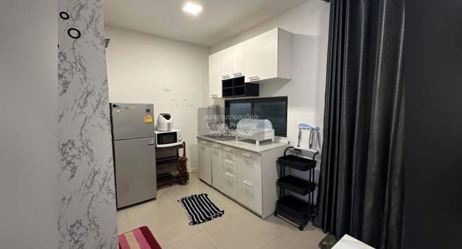 For rent 3 bedrooms townhouse in Bang Phli, Samut Prakan