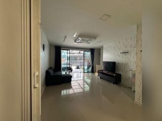 出租 3 卧室 联排别墅 在 Bang Phli, Samut Prakan