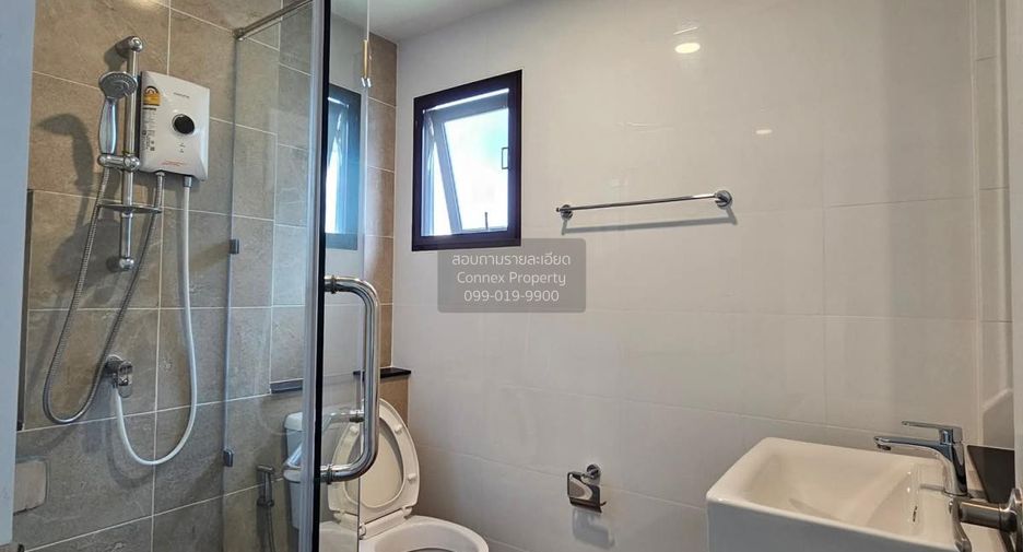 For rent 4 bedrooms house in Mueang Nonthaburi, Nonthaburi