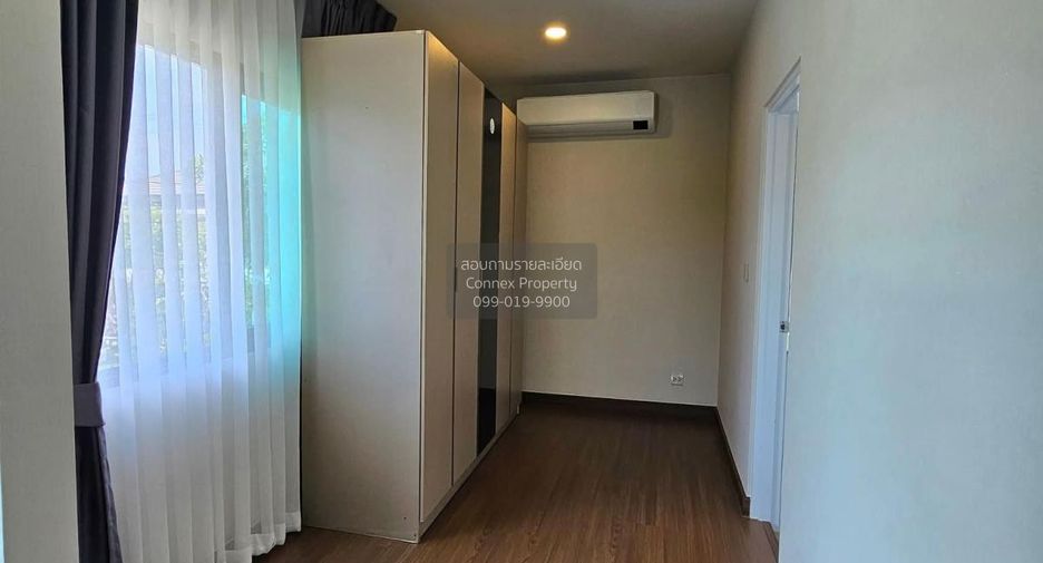 For rent 4 bedrooms house in Mueang Nonthaburi, Nonthaburi