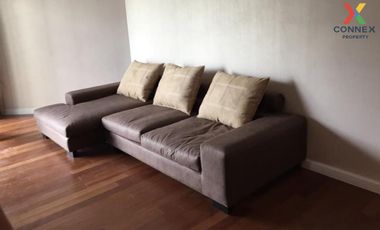 For rent 2 bed condo in Huai Khwang, Bangkok