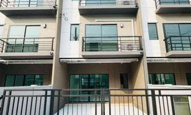 For rent 3 Beds townhouse in Bang Kruai, Nonthaburi