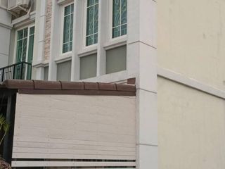 For sale 4 bed townhouse in Prawet, Bangkok