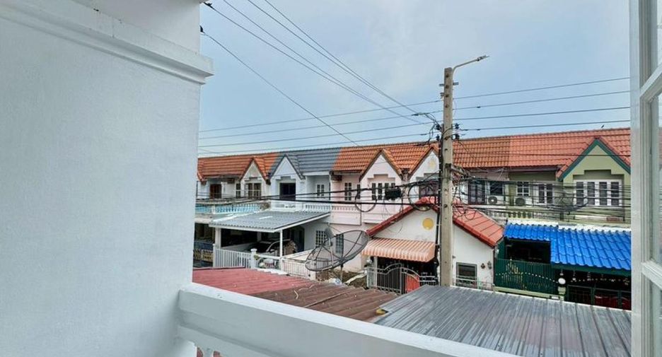 For sale 3 bed townhouse in Bang Bua Thong, Nonthaburi