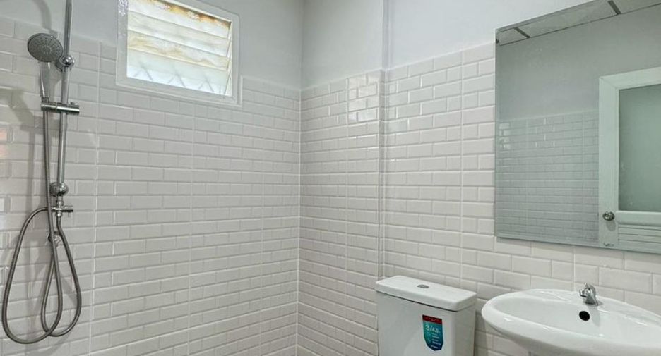 For sale 3 bed townhouse in Bang Bua Thong, Nonthaburi
