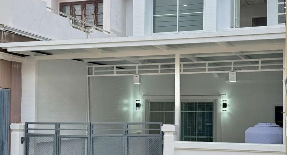 For sale 3 bed townhouse in Bang Bua Thong, Nonthaburi