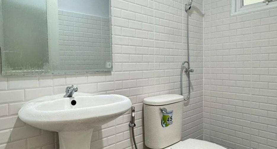 For sale 3 bed townhouse in Bang Bua Thong, Nonthaburi