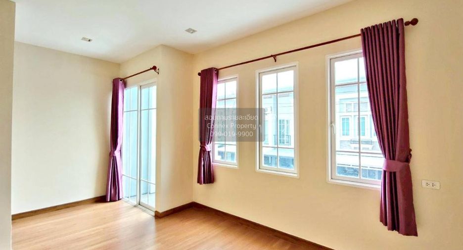 For sale 4 bedrooms townhouse in Prawet, Bangkok