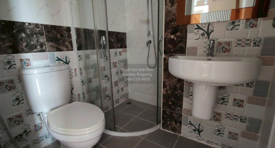 For sale 4 bedrooms townhouse in Prawet, Bangkok