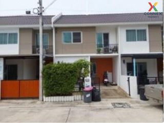 For sale 3 bed townhouse in Mueang Pathum Thani, Pathum Thani